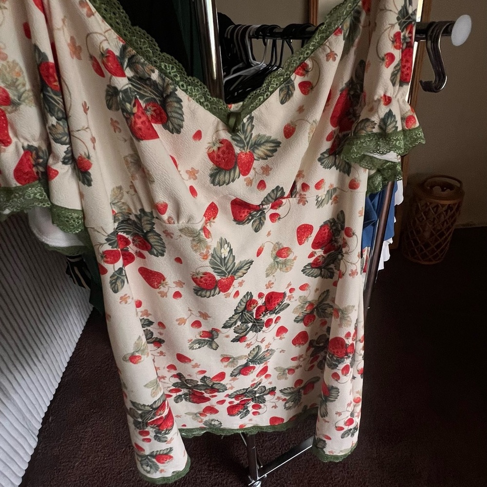 Cider midi woven Strawberry Print Dress with Green Lace Trim